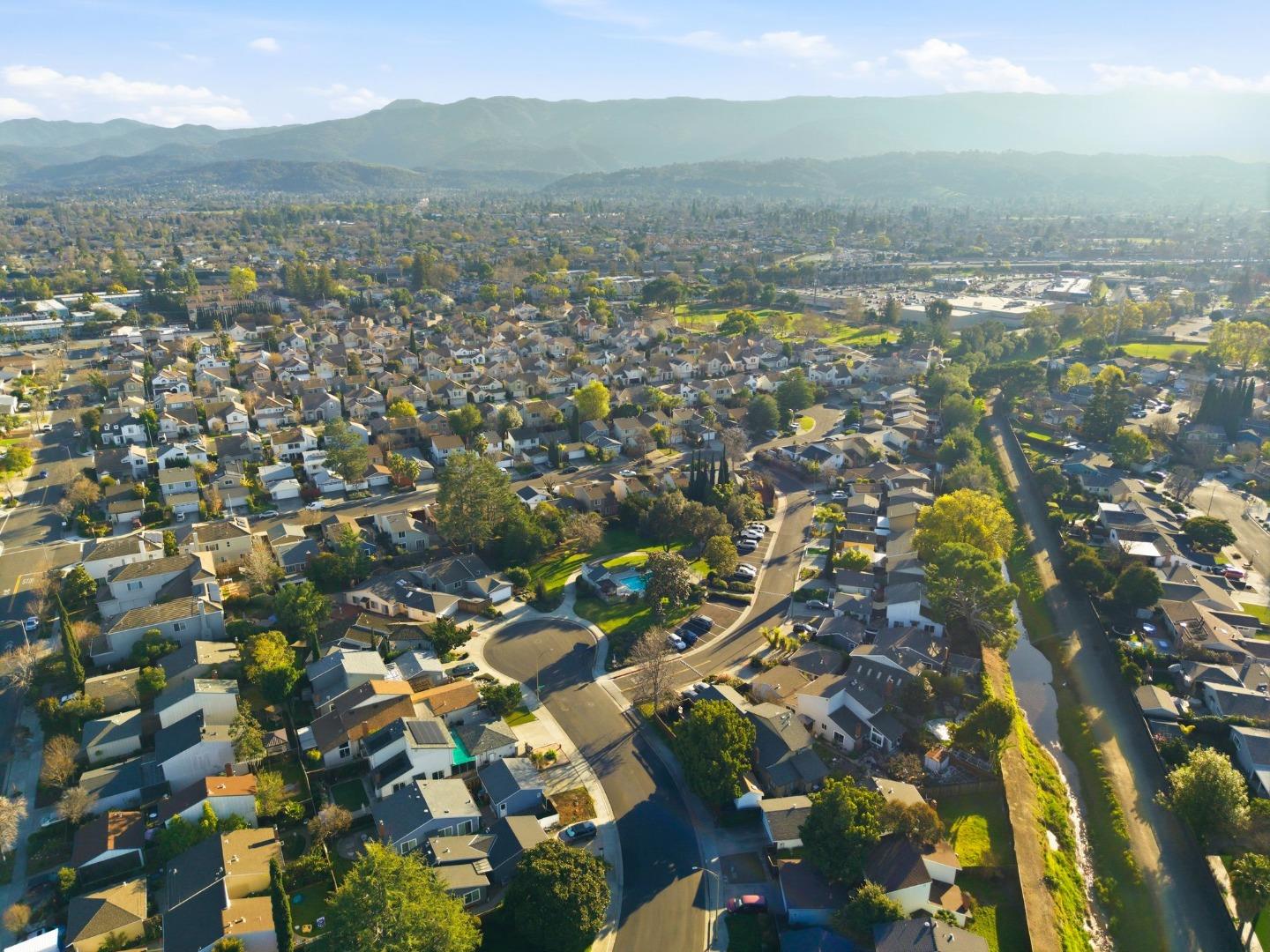 Detail Gallery Image 43 of 43 For 1660 Tawnygate Way, San Jose,  CA 95124 - 3 Beds | 2 Baths