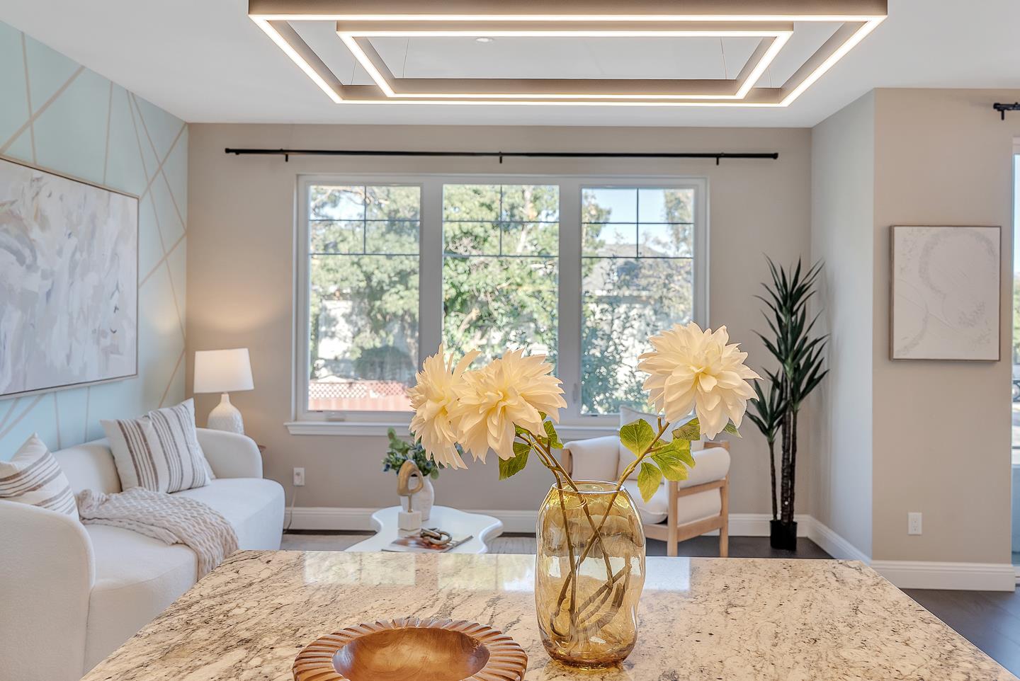 Detail Gallery Image 13 of 40 For 1337 Araujo, San Jose,  CA 95131 - 4 Beds | 4 Baths