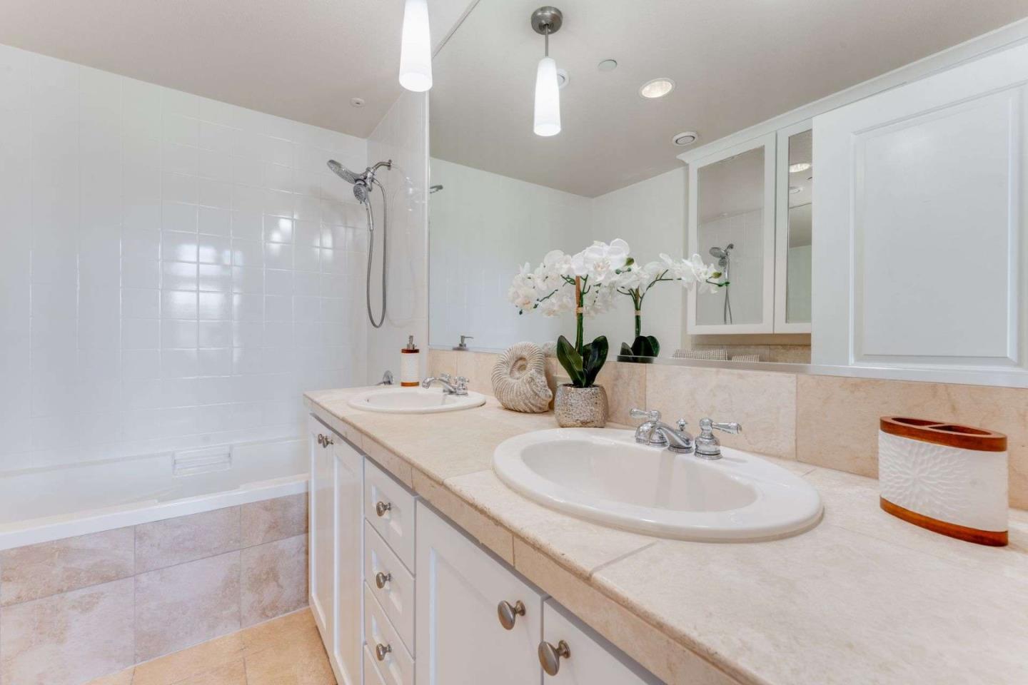 Detail Gallery Image 18 of 30 For 885 Frederick Cmn, San Jose,  CA 95126 - 4 Beds | 2/1 Baths