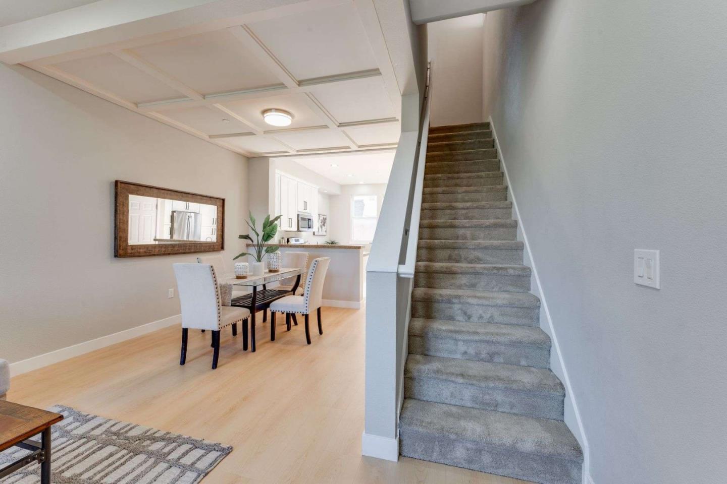 Detail Gallery Image 7 of 30 For 885 Frederick Cmn, San Jose,  CA 95126 - 4 Beds | 2/1 Baths