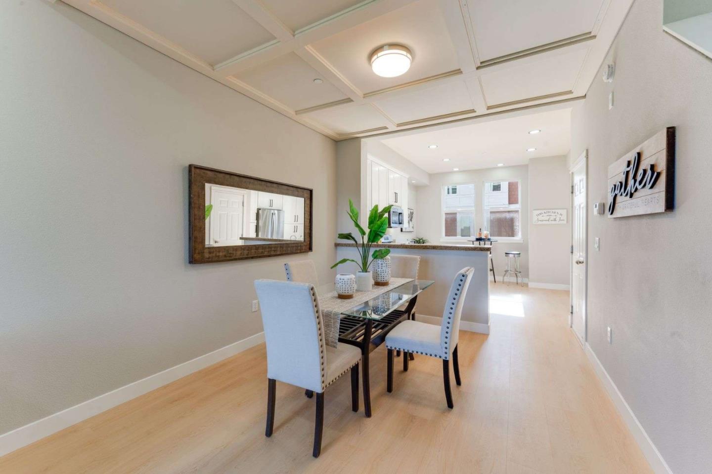 Detail Gallery Image 8 of 30 For 885 Frederick Cmn, San Jose,  CA 95126 - 4 Beds | 2/1 Baths