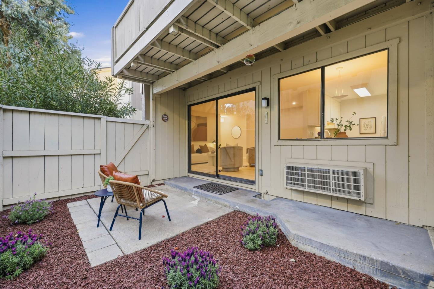 Detail Gallery Image 29 of 32 For 938 Kiely Blvd #J,  Santa Clara,  CA 95051 - 2 Beds | 1 Baths