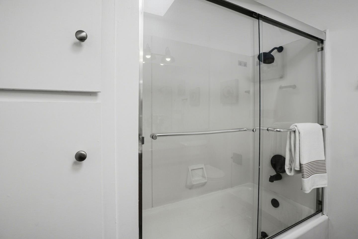 Detail Gallery Image 21 of 30 For 1411 Creekside Dr #2,  Walnut Creek,  CA 94596 - 2 Beds | 1 Baths