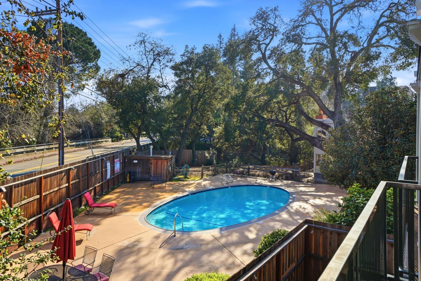 Detail Gallery Image 25 of 30 For 1411 Creekside Dr #2,  Walnut Creek,  CA 94596 - 2 Beds | 1 Baths