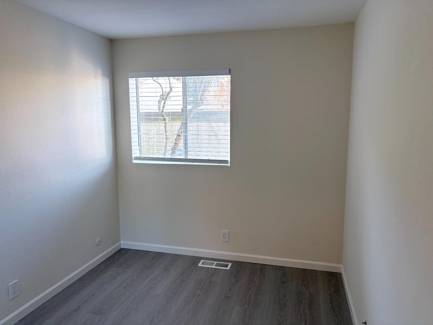 Detail Gallery Image 13 of 18 For 3550 Carter Dr #101,  South San Francisco,  CA 94080 - 2 Beds | 1/1 Baths