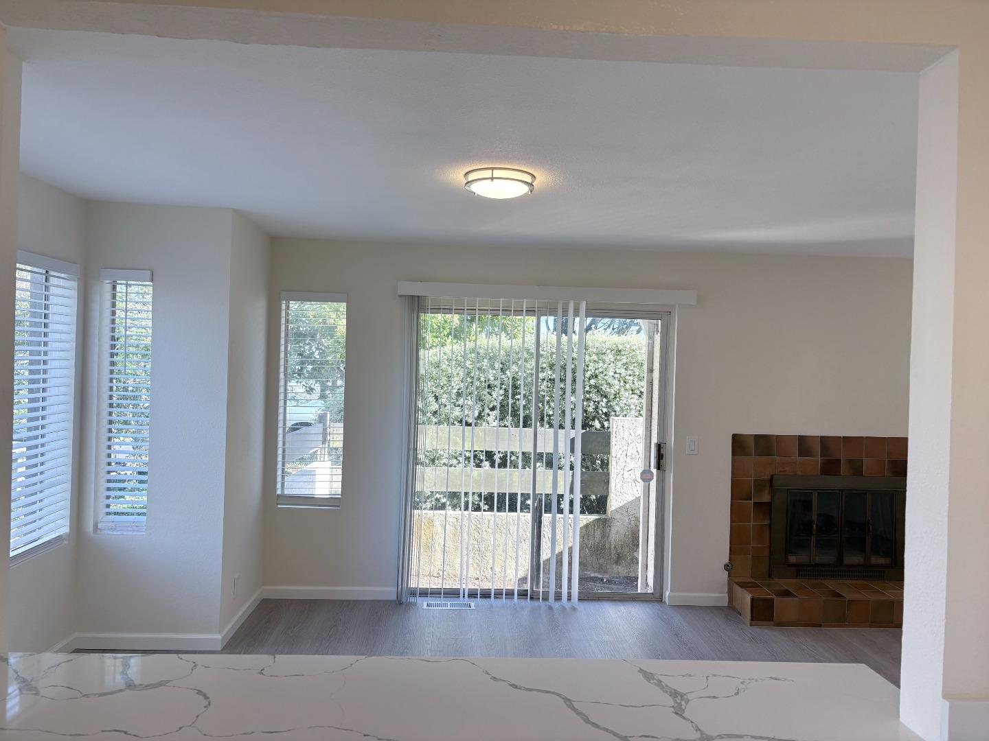 Detail Gallery Image 9 of 18 For 3550 Carter Dr #101,  South San Francisco,  CA 94080 - 2 Beds | 1/1 Baths