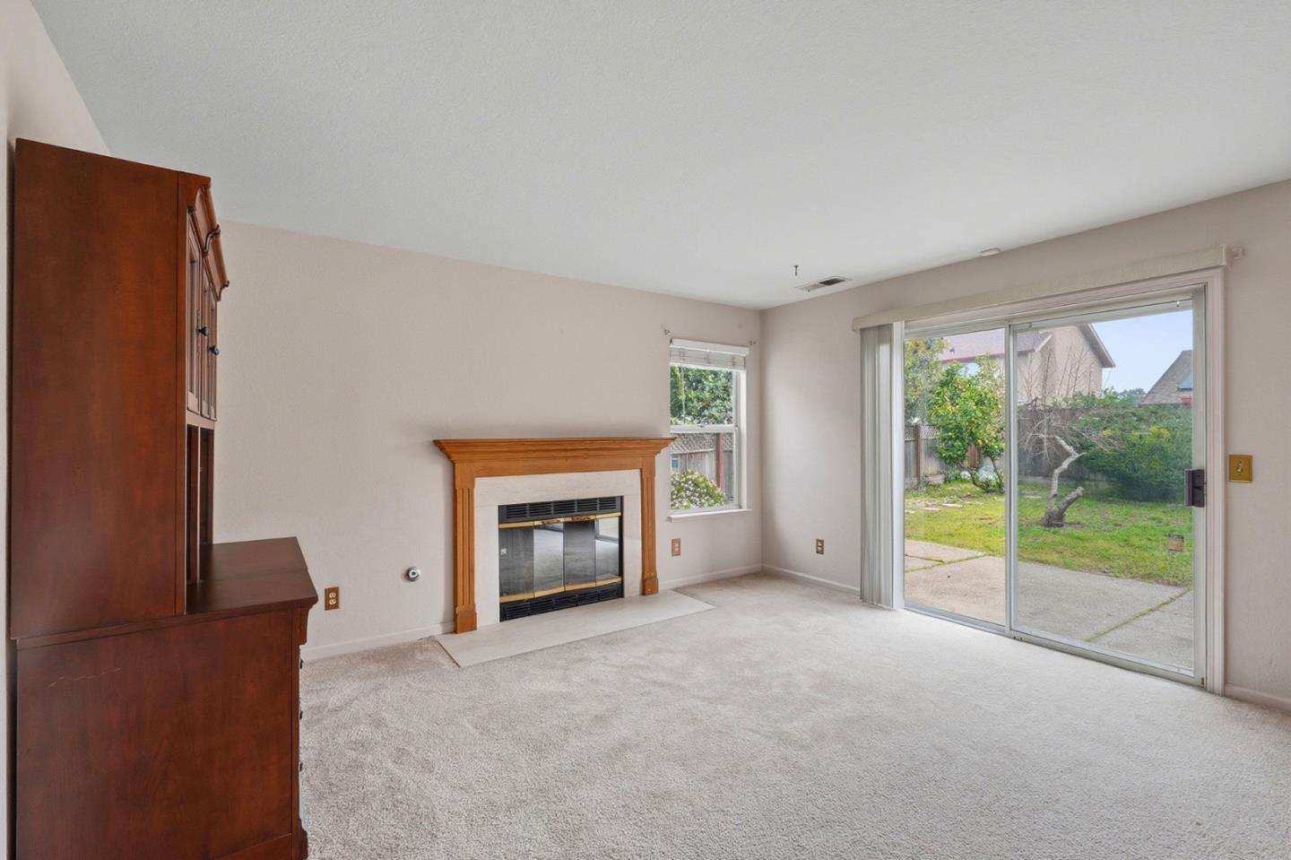 Detail Gallery Image 11 of 30 For 15150 Hollyhock Ct, Lathrop,  CA 95330 - 4 Beds | 2/1 Baths