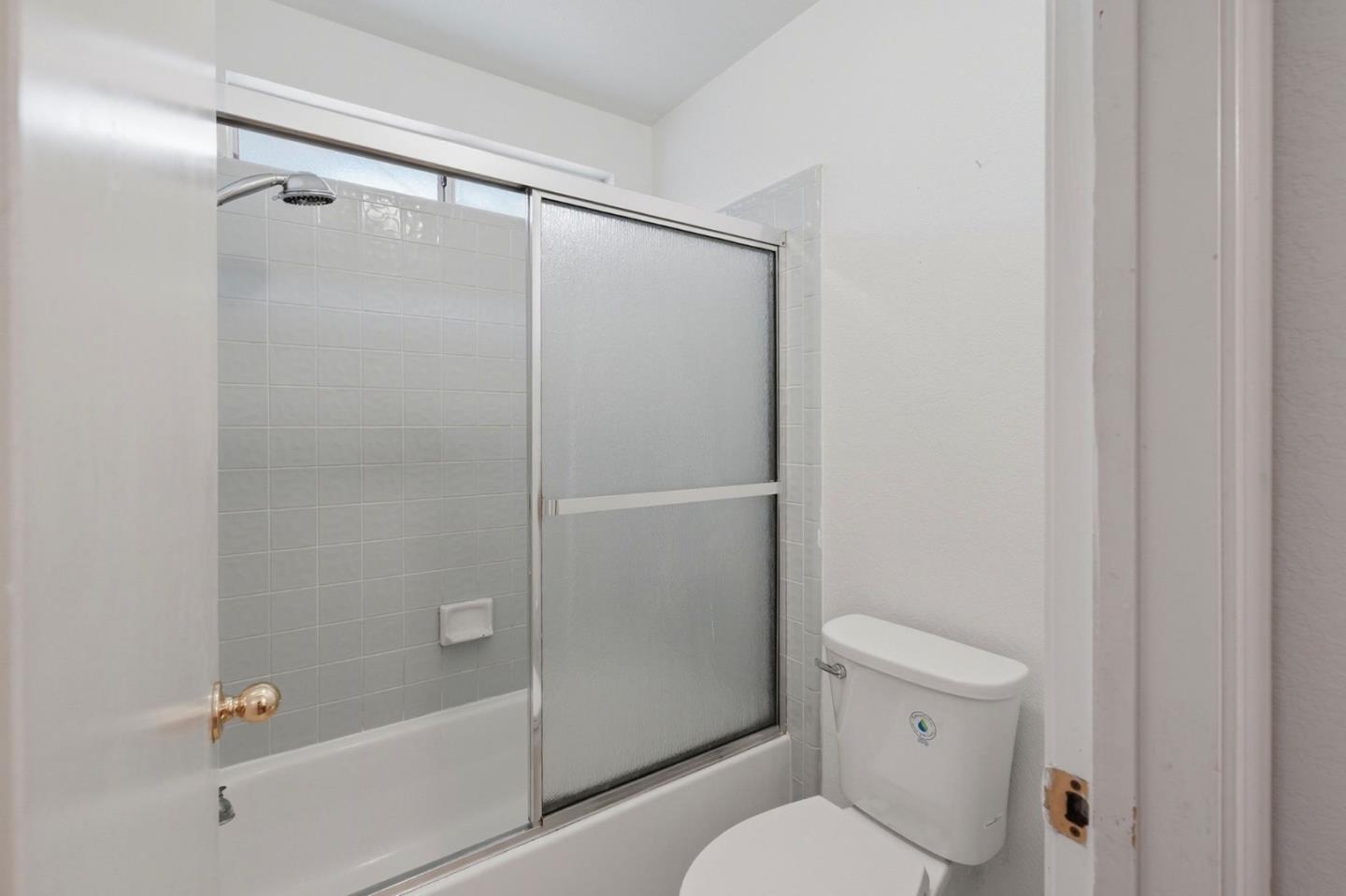 Detail Gallery Image 22 of 30 For 15150 Hollyhock Ct, Lathrop,  CA 95330 - 4 Beds | 2/1 Baths