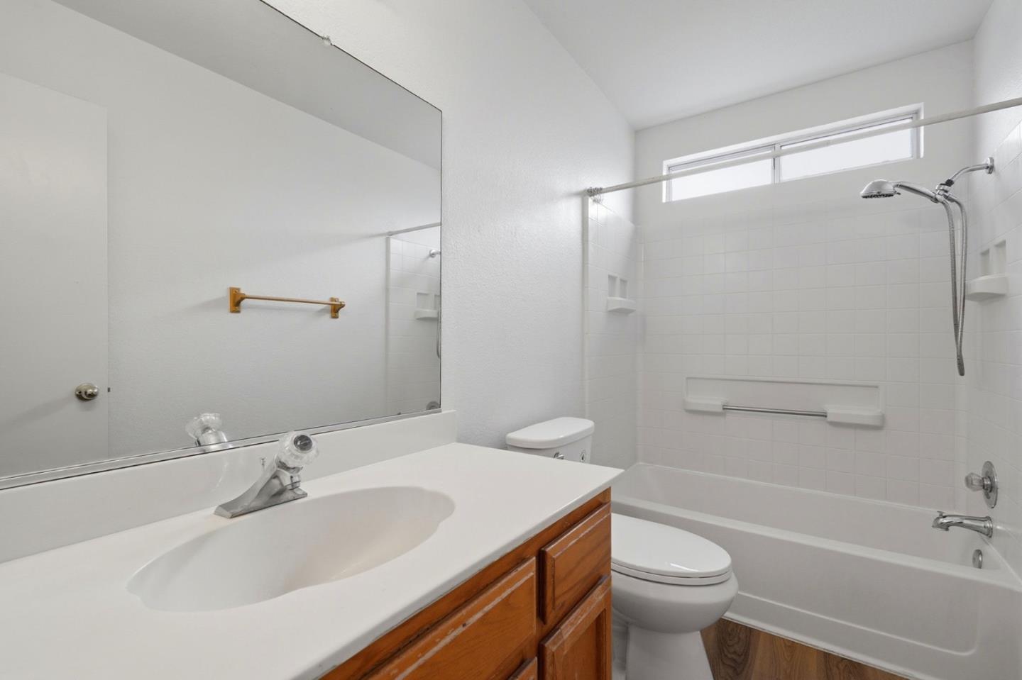 Detail Gallery Image 24 of 30 For 15150 Hollyhock Ct, Lathrop,  CA 95330 - 4 Beds | 2/1 Baths