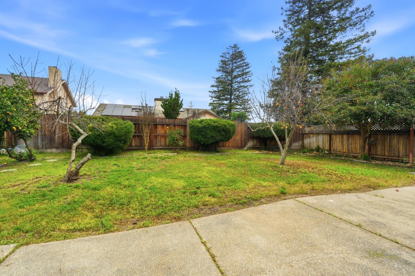 Detail Gallery Image 29 of 30 For 15150 Hollyhock Ct, Lathrop,  CA 95330 - 4 Beds | 2/1 Baths