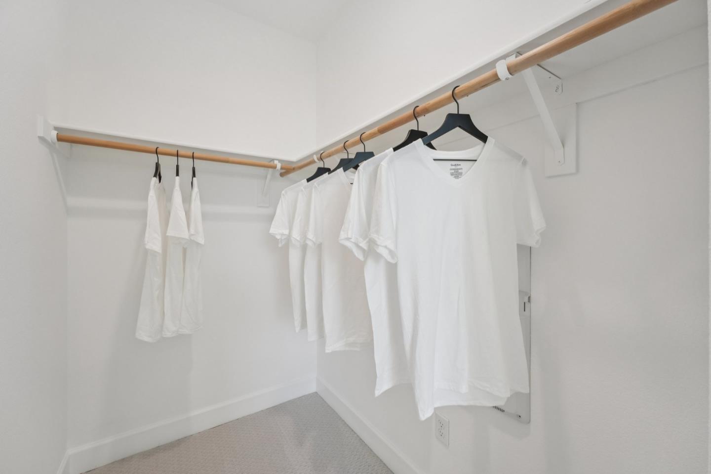 Detail Gallery Image 17 of 31 For 1015 Abruzzo Ln #1,  San Jose,  CA 95131 - 4 Beds | 3/1 Baths