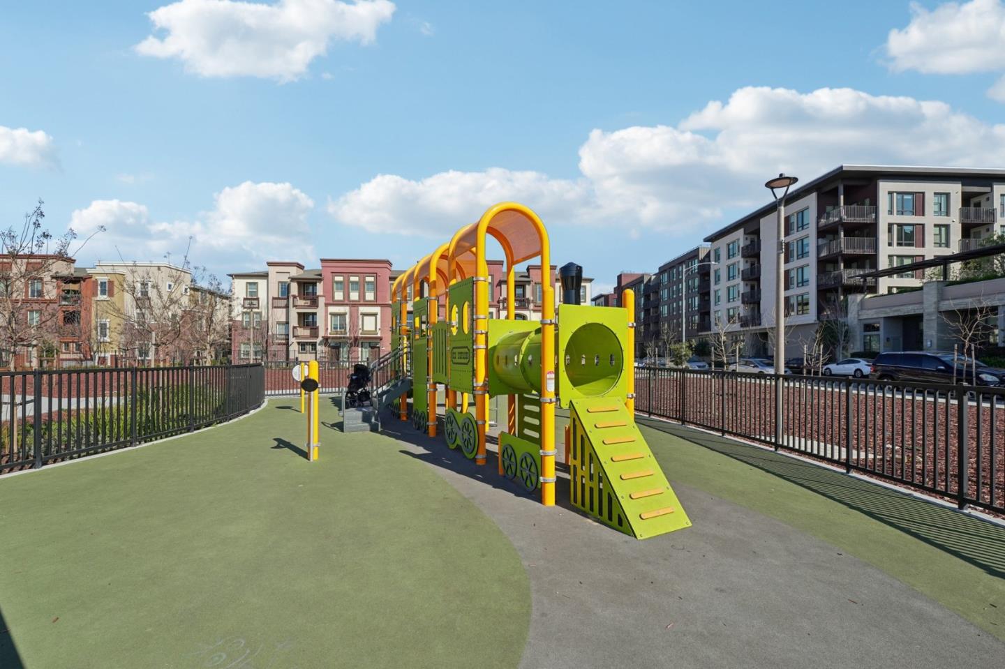 Detail Gallery Image 23 of 31 For 1015 Abruzzo Ln #1,  San Jose,  CA 95131 - 4 Beds | 3/1 Baths