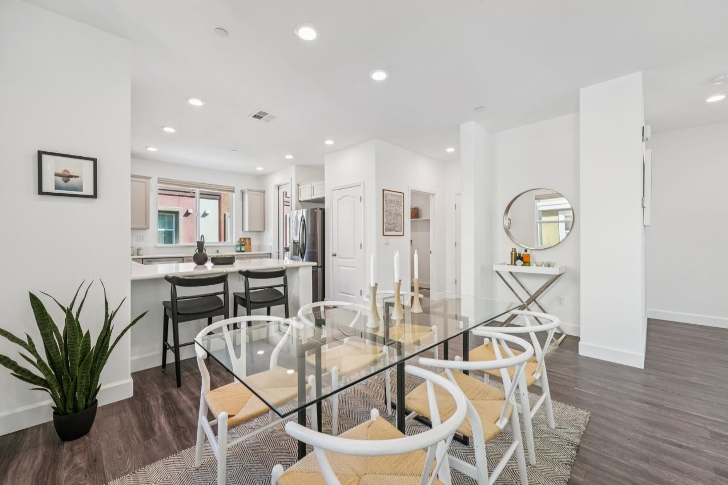 Detail Gallery Image 5 of 31 For 1015 Abruzzo Ln #1,  San Jose,  CA 95131 - 4 Beds | 3/1 Baths