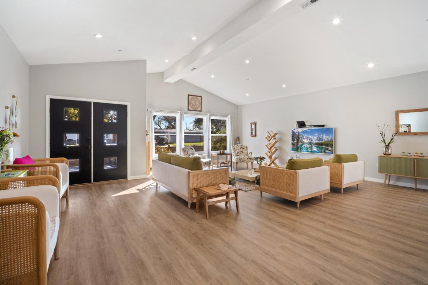 Detail Gallery Image 10 of 74 For 1262 Manzano Way, Sunnyvale,  CA 94089 - 5 Beds | 4 Baths