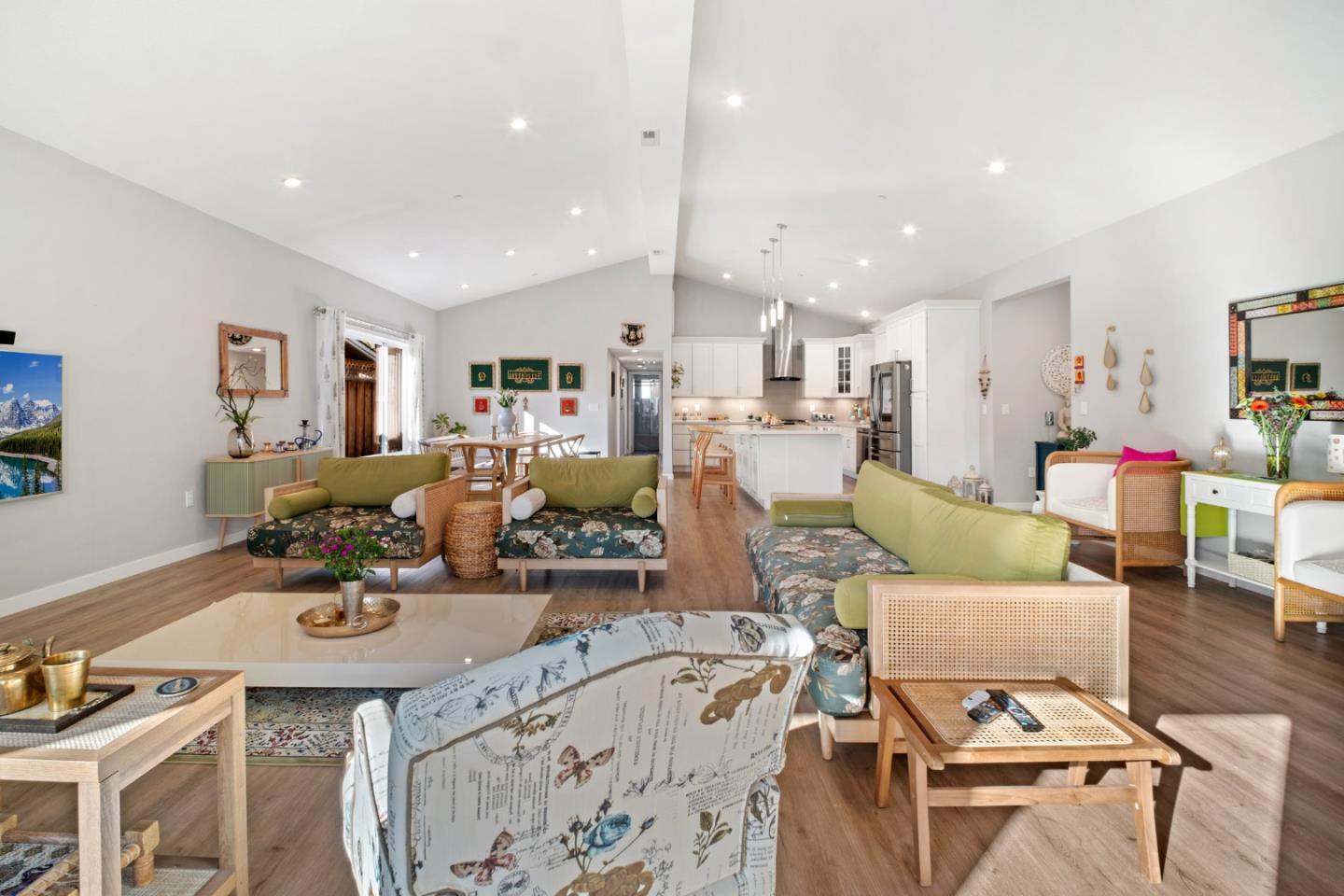 Detail Gallery Image 11 of 74 For 1262 Manzano Way, Sunnyvale,  CA 94089 - 5 Beds | 4 Baths