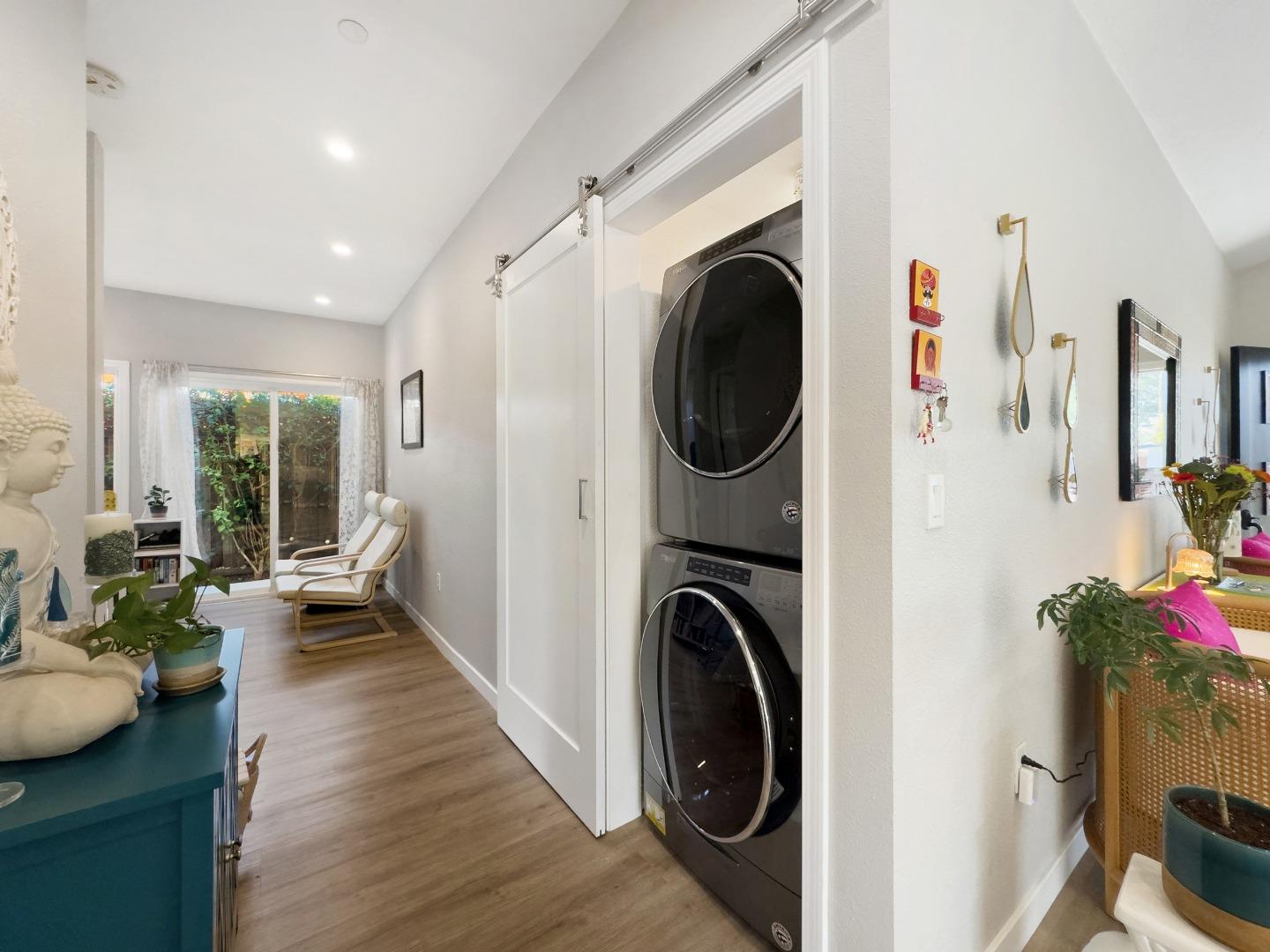 Detail Gallery Image 35 of 74 For 1262 Manzano Way, Sunnyvale,  CA 94089 - 5 Beds | 4 Baths