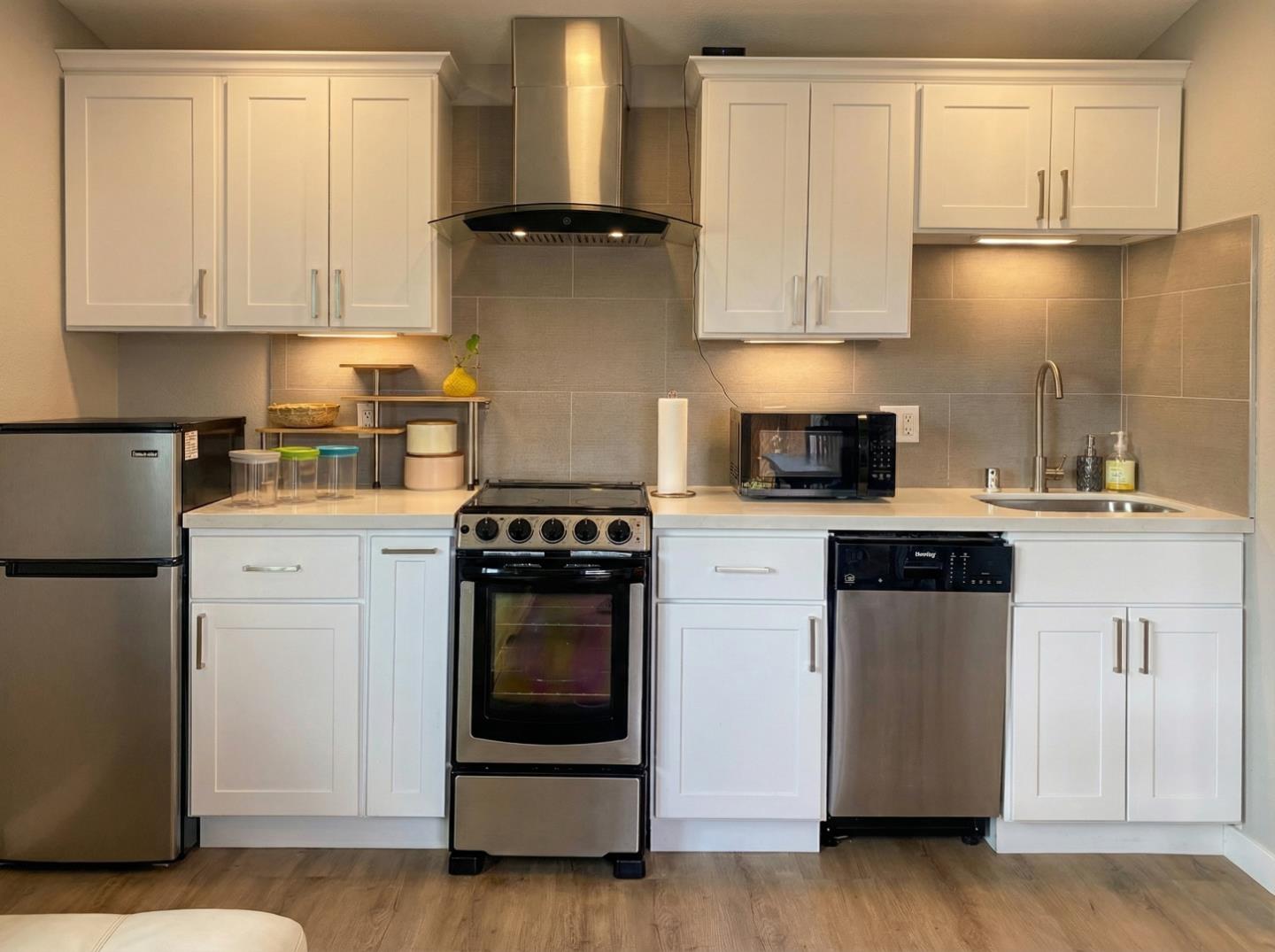 Detail Gallery Image 64 of 74 For 1262 Manzano Way, Sunnyvale,  CA 94089 - 5 Beds | 4 Baths