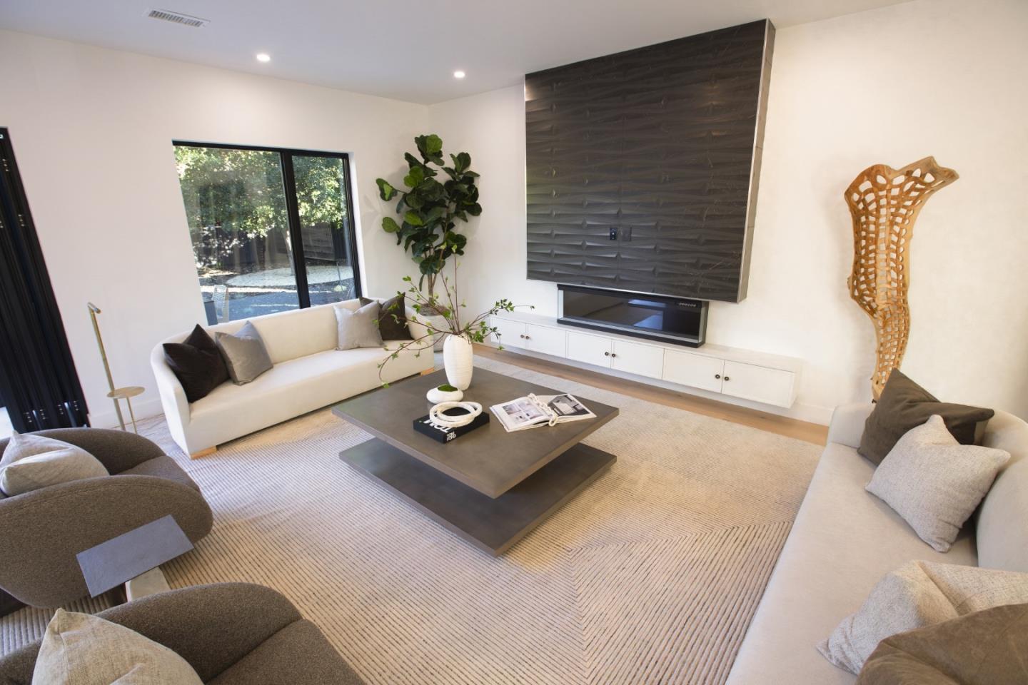 Detail Gallery Image 17 of 49 For 416 Ardis Ave, San Jose,  CA 95117 - 6 Beds | 5/1 Baths