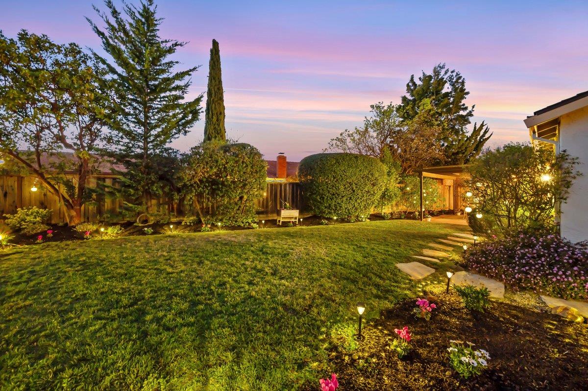 Detail Gallery Image 3 of 49 For 327 Rosilie St, San Mateo,  CA 94403 - 3 Beds | 2 Baths