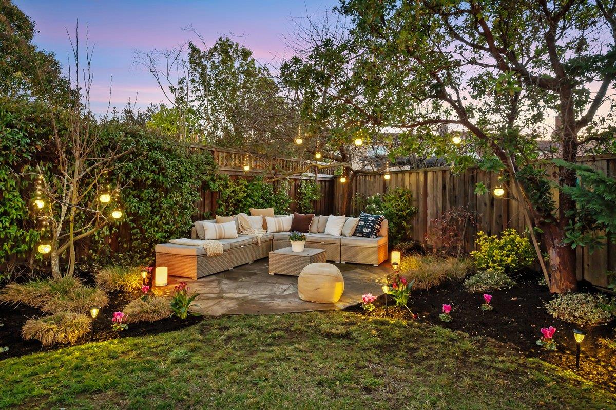 Detail Gallery Image 4 of 49 For 327 Rosilie St, San Mateo,  CA 94403 - 3 Beds | 2 Baths