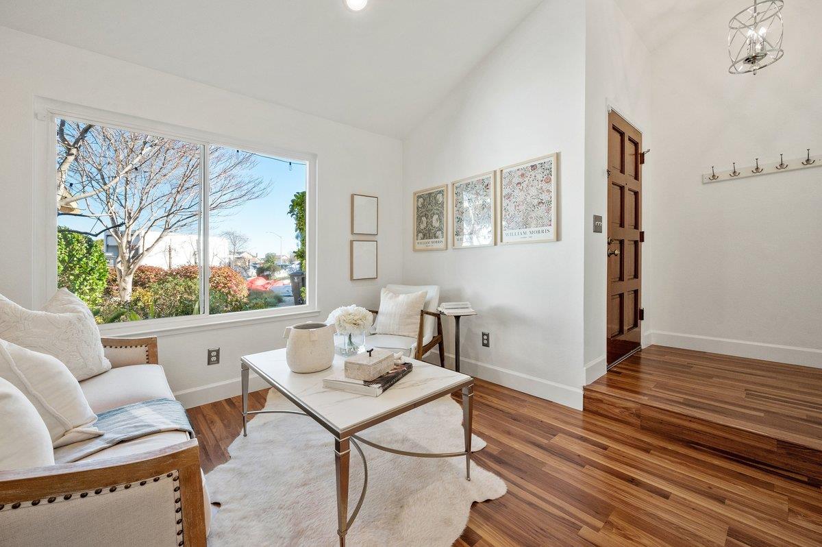 Detail Gallery Image 7 of 49 For 327 Rosilie St, San Mateo,  CA 94403 - 3 Beds | 2 Baths