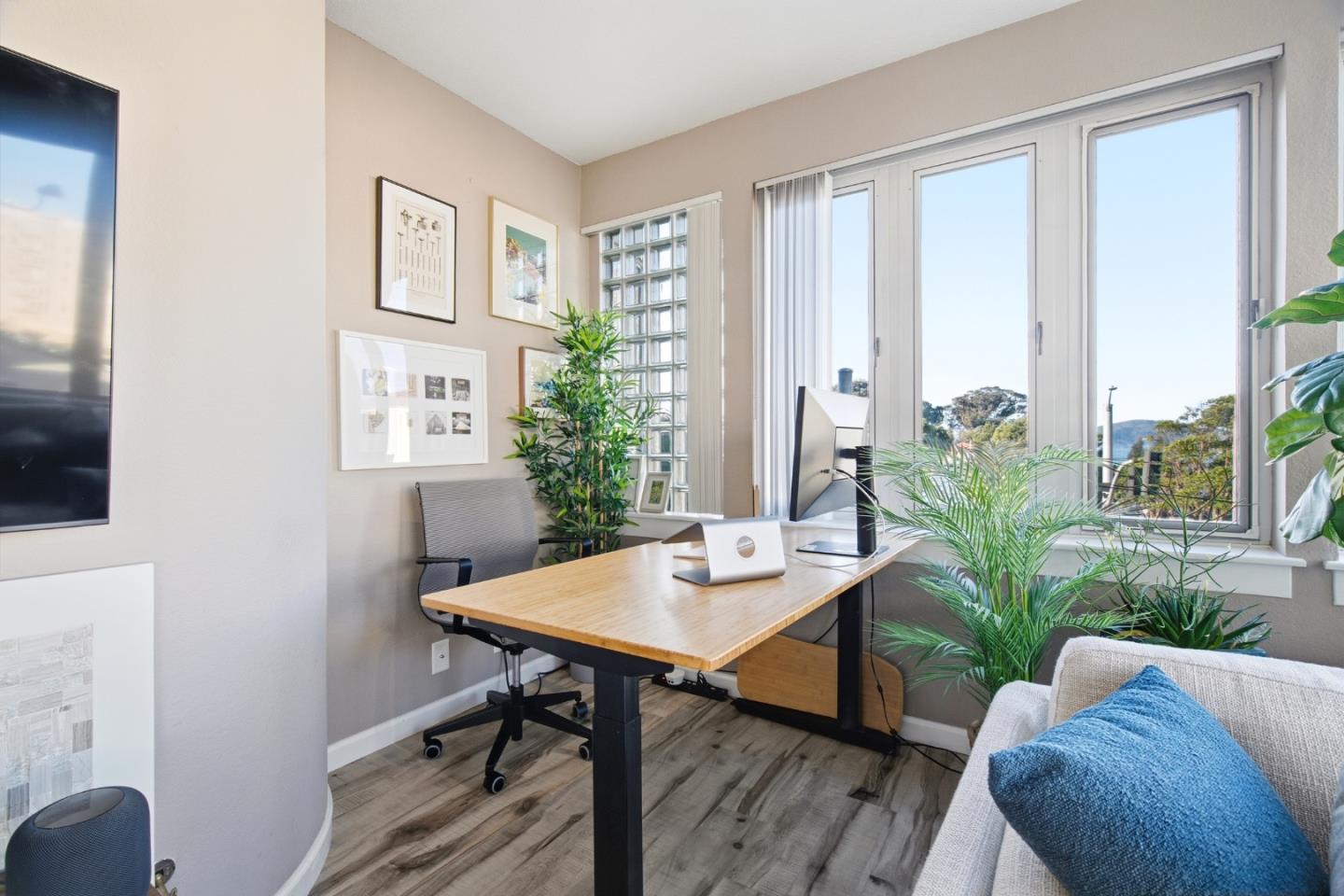 Detail Gallery Image 13 of 49 For 1111 Bay St #307,  San Francisco,  CA 94123 - 2 Beds | 2 Baths