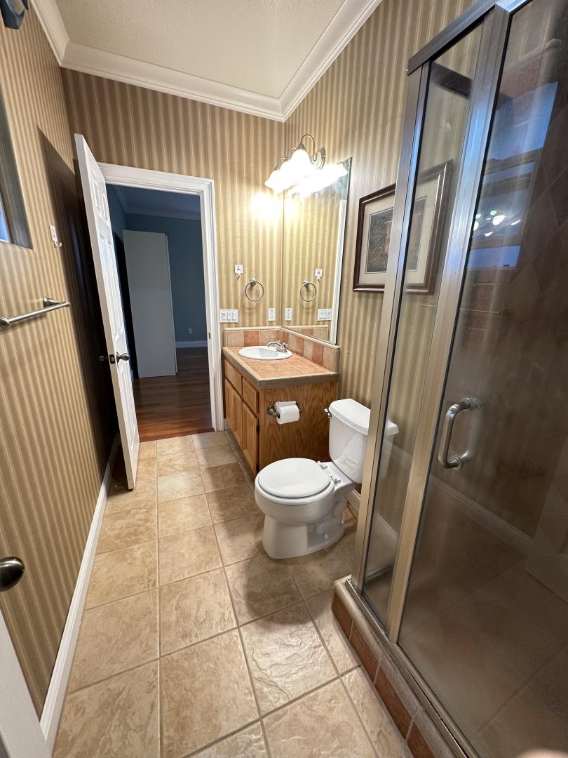 Detail Gallery Image 20 of 24 For 9224 Purple Skies Ct, Elk Grove,  CA 95624 - 4 Beds | 4/1 Baths