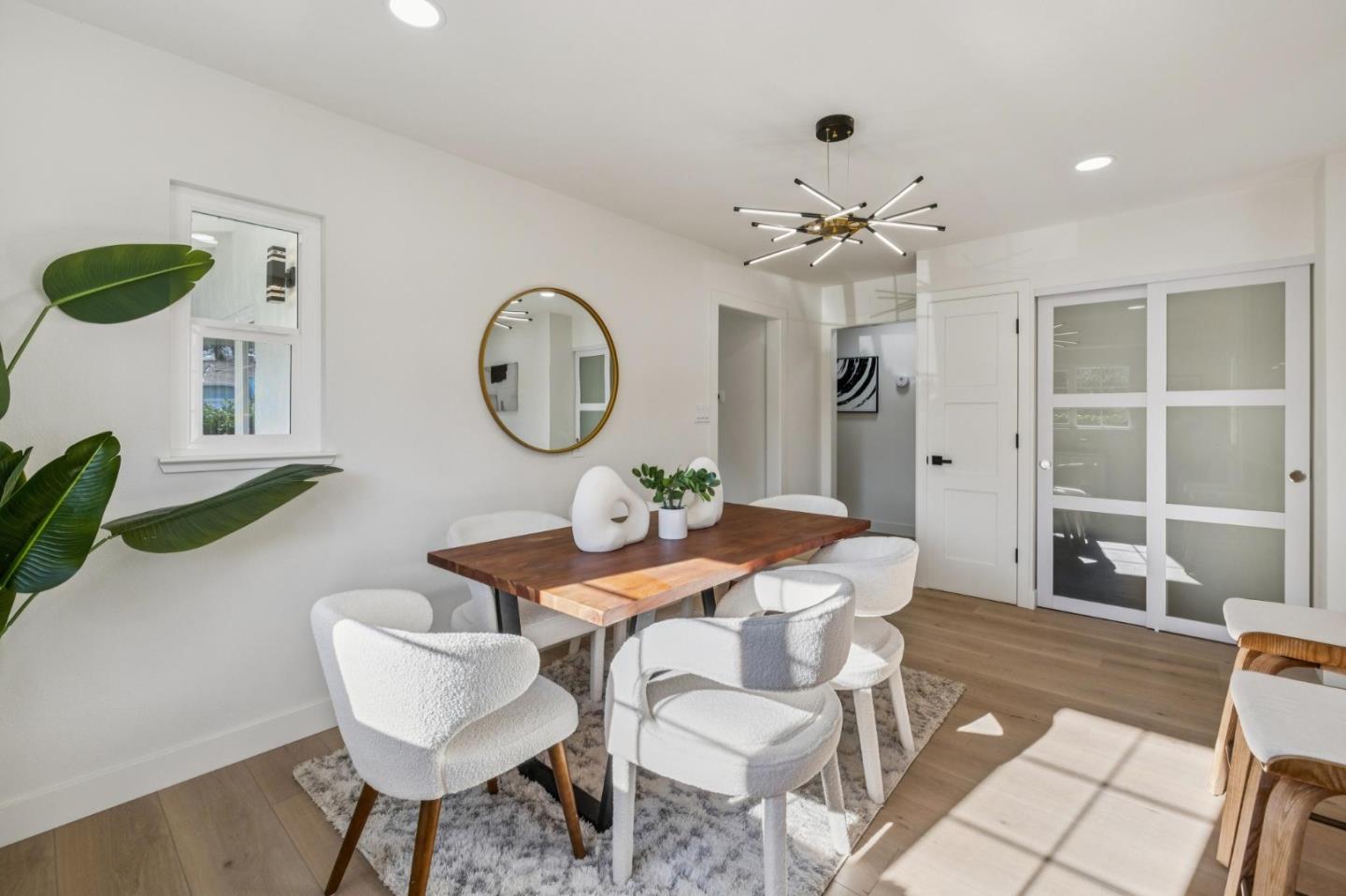 Detail Gallery Image 13 of 45 For 1686 Mercy St, Mountain View,  CA 94041 - 2 Beds | 2 Baths