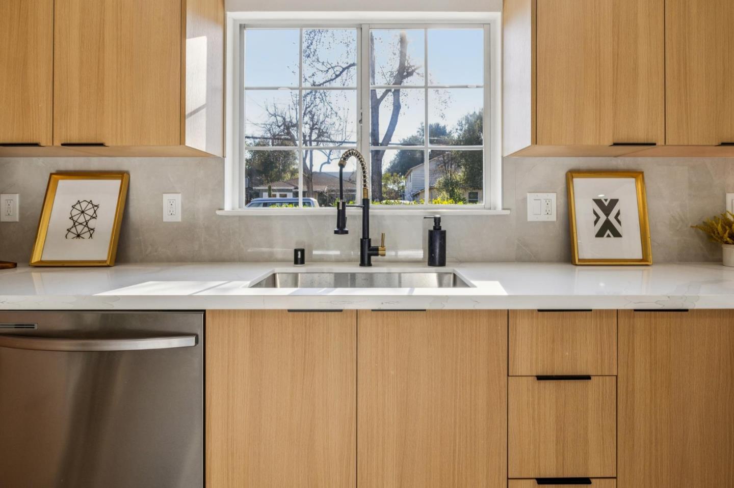 Detail Gallery Image 18 of 45 For 1686 Mercy St, Mountain View,  CA 94041 - 2 Beds | 2 Baths