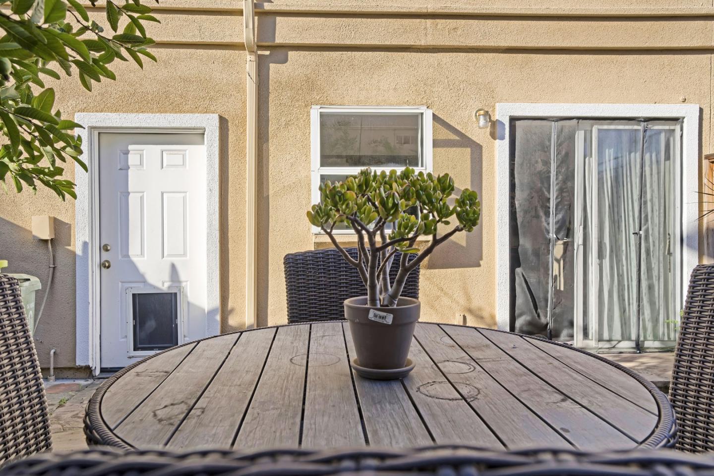 Detail Gallery Image 18 of 46 For 2808 Quest Ct, San Jose,  CA 95148 - 3 Beds | 2/1 Baths