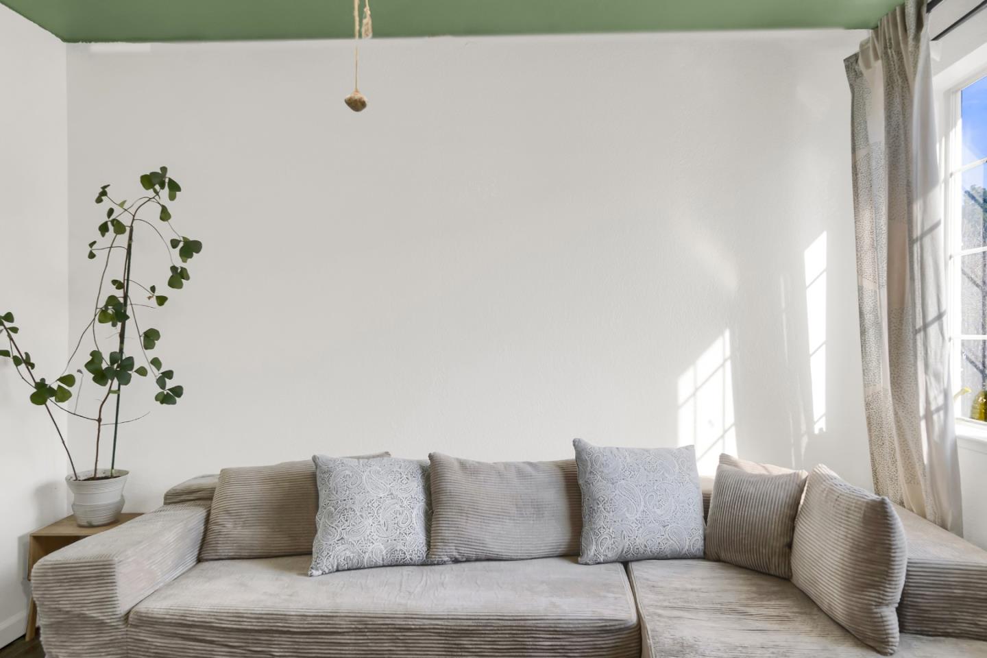 Detail Gallery Image 23 of 46 For 2808 Quest Ct, San Jose,  CA 95148 - 3 Beds | 2/1 Baths