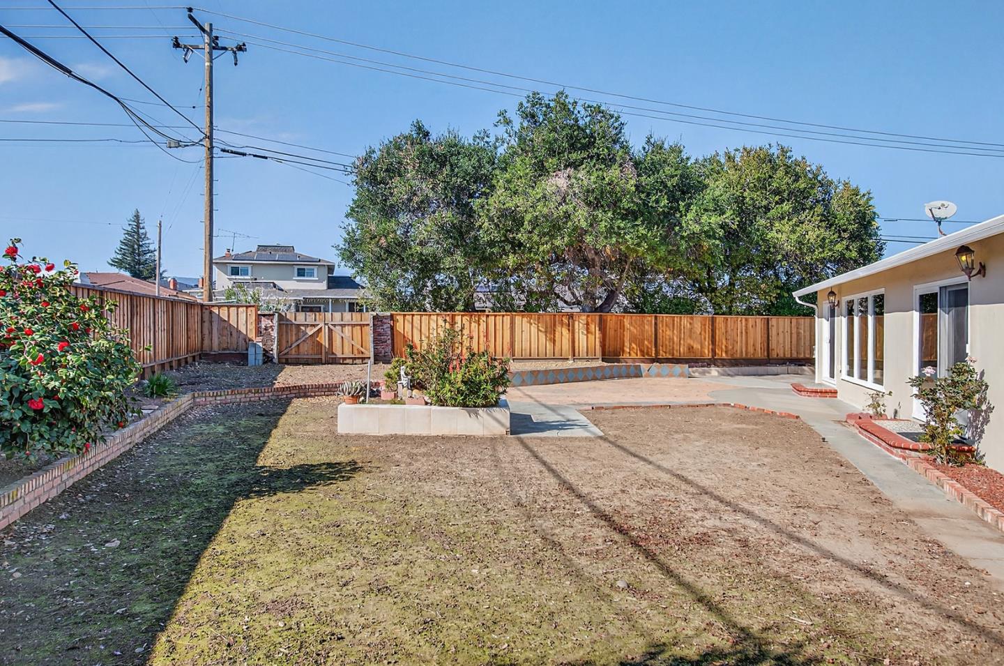 Detail Gallery Image 13 of 31 For 19150 Brookhaven Dr, Saratoga,  CA 95070 - 3 Beds | 2 Baths