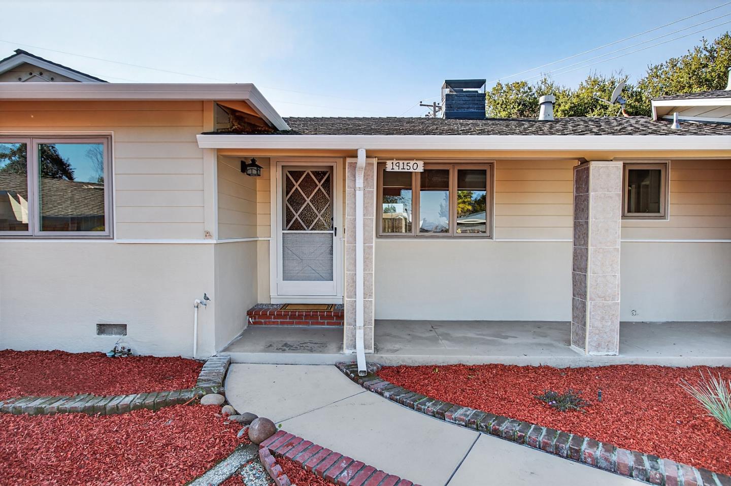 Detail Gallery Image 2 of 31 For 19150 Brookhaven Dr, Saratoga,  CA 95070 - 3 Beds | 2 Baths