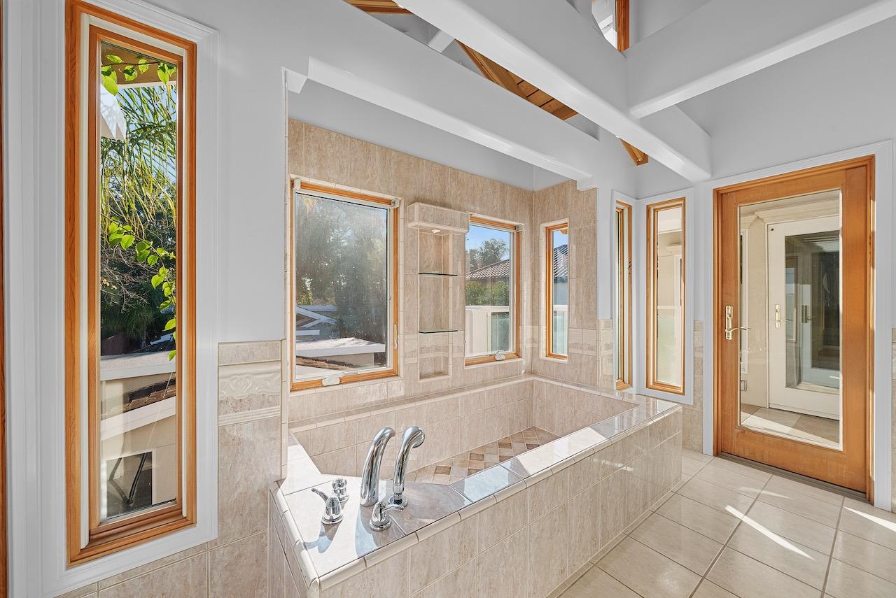 Detail Gallery Image 5 of 16 For 148 Kingsley Ave, Palo Alto,  CA 94301 - 7 Beds | 6/2 Baths