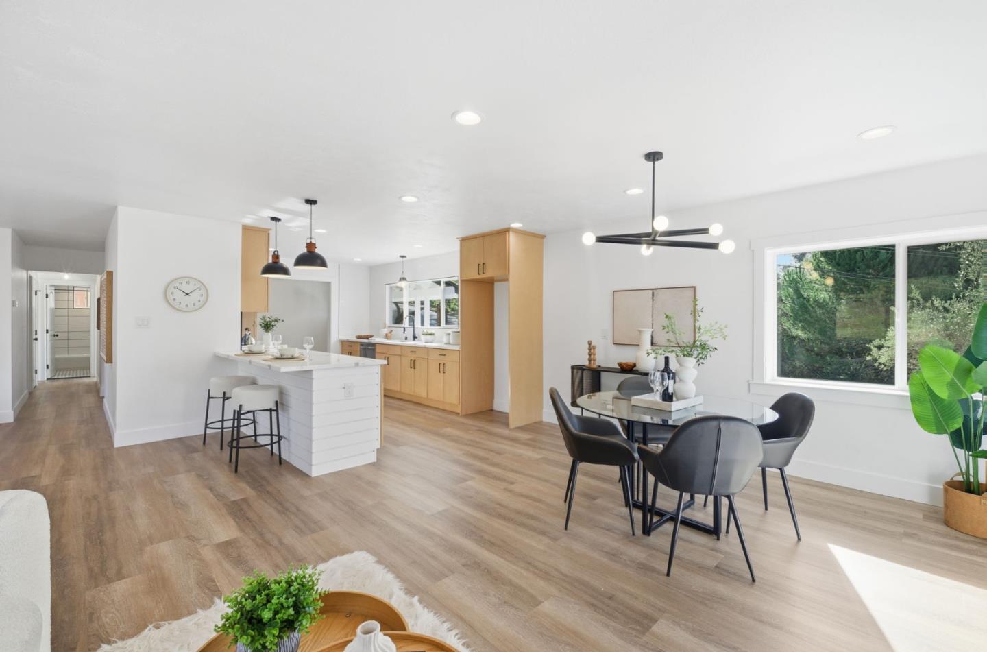 Detail Gallery Image 10 of 43 For 2478 Oakes Dr, Hayward,  CA 94542 - 3 Beds | 2 Baths