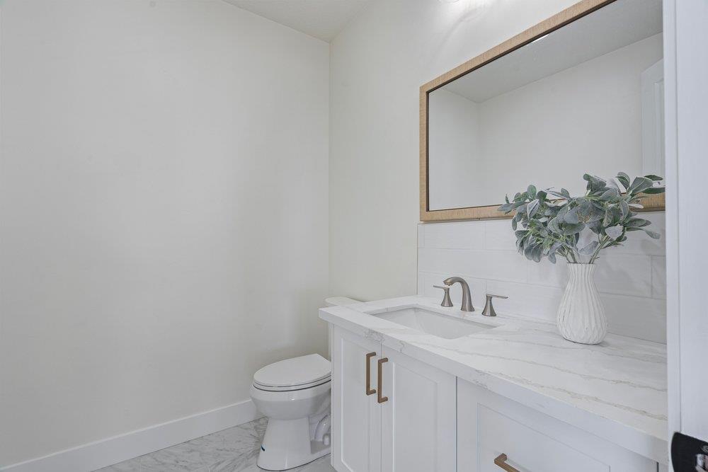 Detail Gallery Image 26 of 52 For 228 Pine Canyon Rd, Salinas,  CA 93908 - 3 Beds | 3/1 Baths