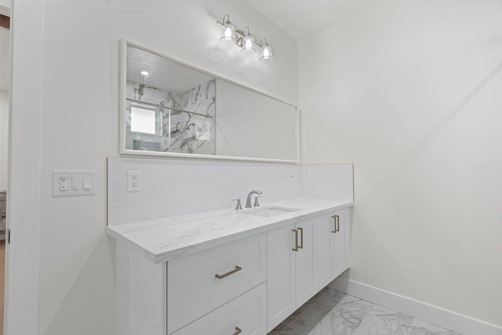 Detail Gallery Image 30 of 52 For 228 Pine Canyon Rd, Salinas,  CA 93908 - 3 Beds | 3/1 Baths