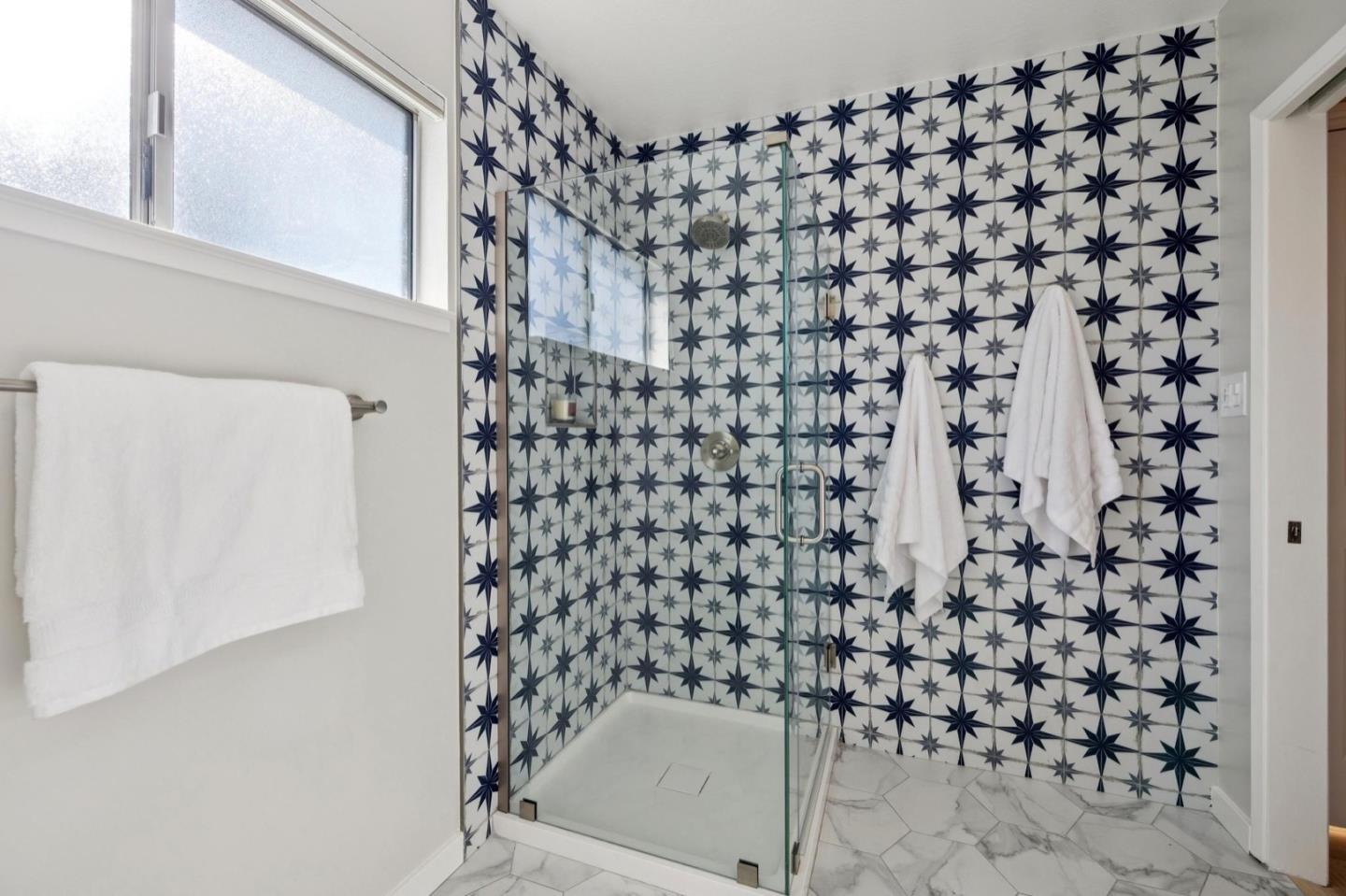 Detail Gallery Image 14 of 27 For 656 Magnolia Dr, San Mateo,  CA 94402 - 2 Beds | 2 Baths