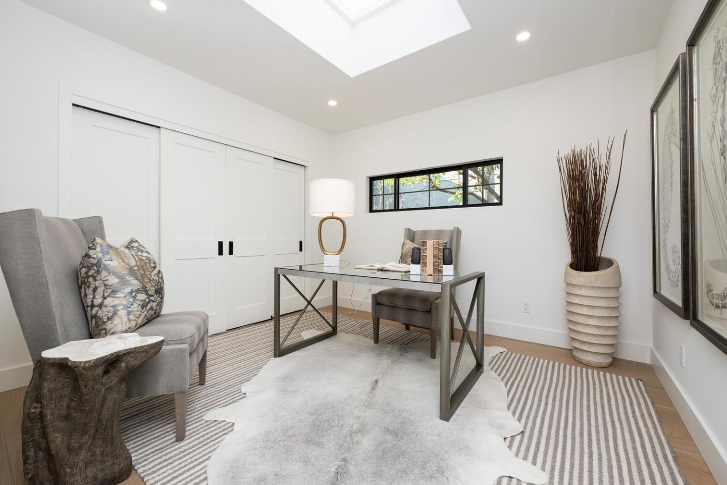 Detail Gallery Image 18 of 39 For 150 Clark Dr, San Mateo,  CA 94402 - 5 Beds | 5 Baths