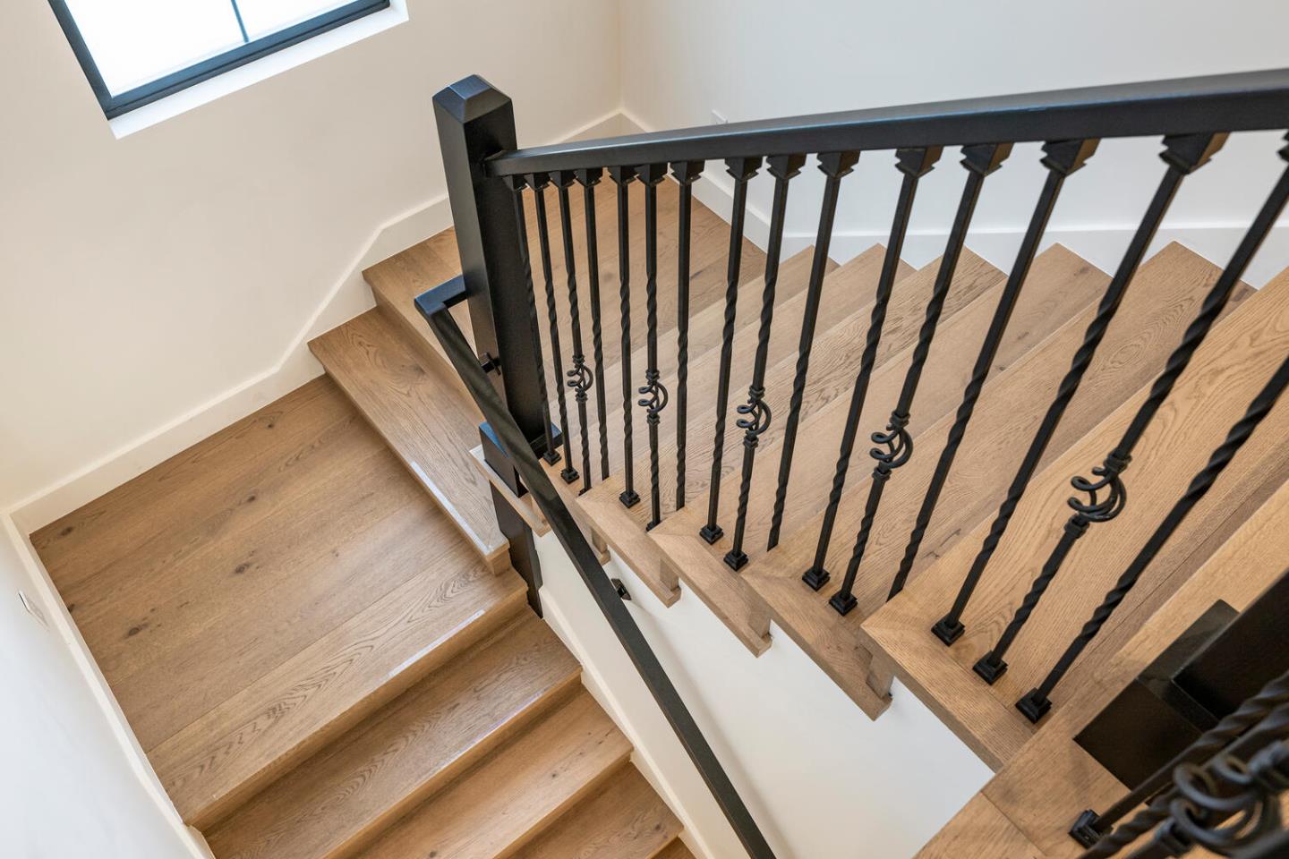 Detail Gallery Image 23 of 39 For 150 Clark Dr, San Mateo,  CA 94402 - 5 Beds | 5 Baths