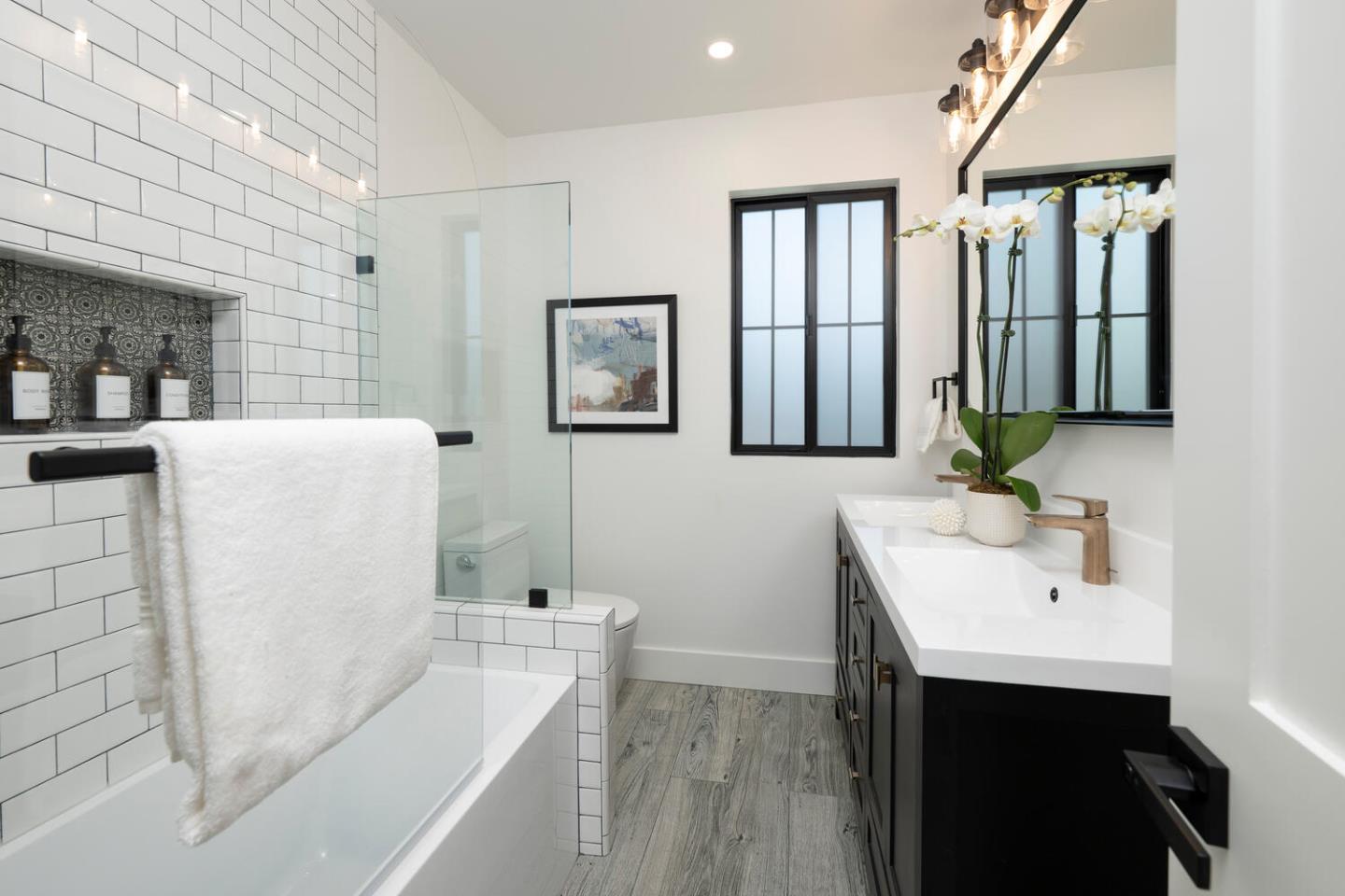 Detail Gallery Image 32 of 39 For 150 Clark Dr, San Mateo,  CA 94402 - 5 Beds | 5 Baths