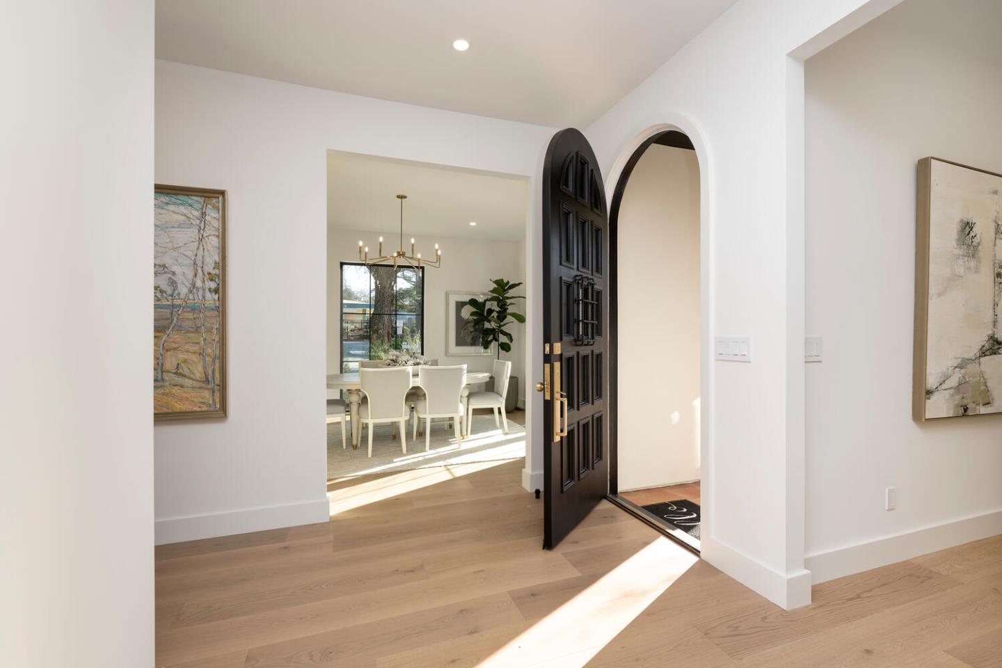 Detail Gallery Image 4 of 39 For 150 Clark Dr, San Mateo,  CA 94402 - 5 Beds | 5 Baths