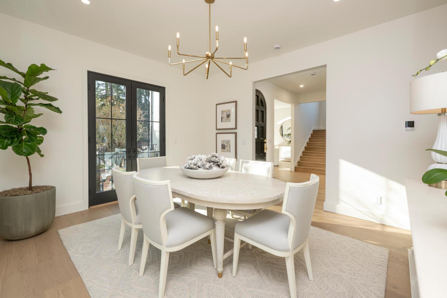 Detail Gallery Image 8 of 39 For 150 Clark Dr, San Mateo,  CA 94402 - 5 Beds | 5 Baths