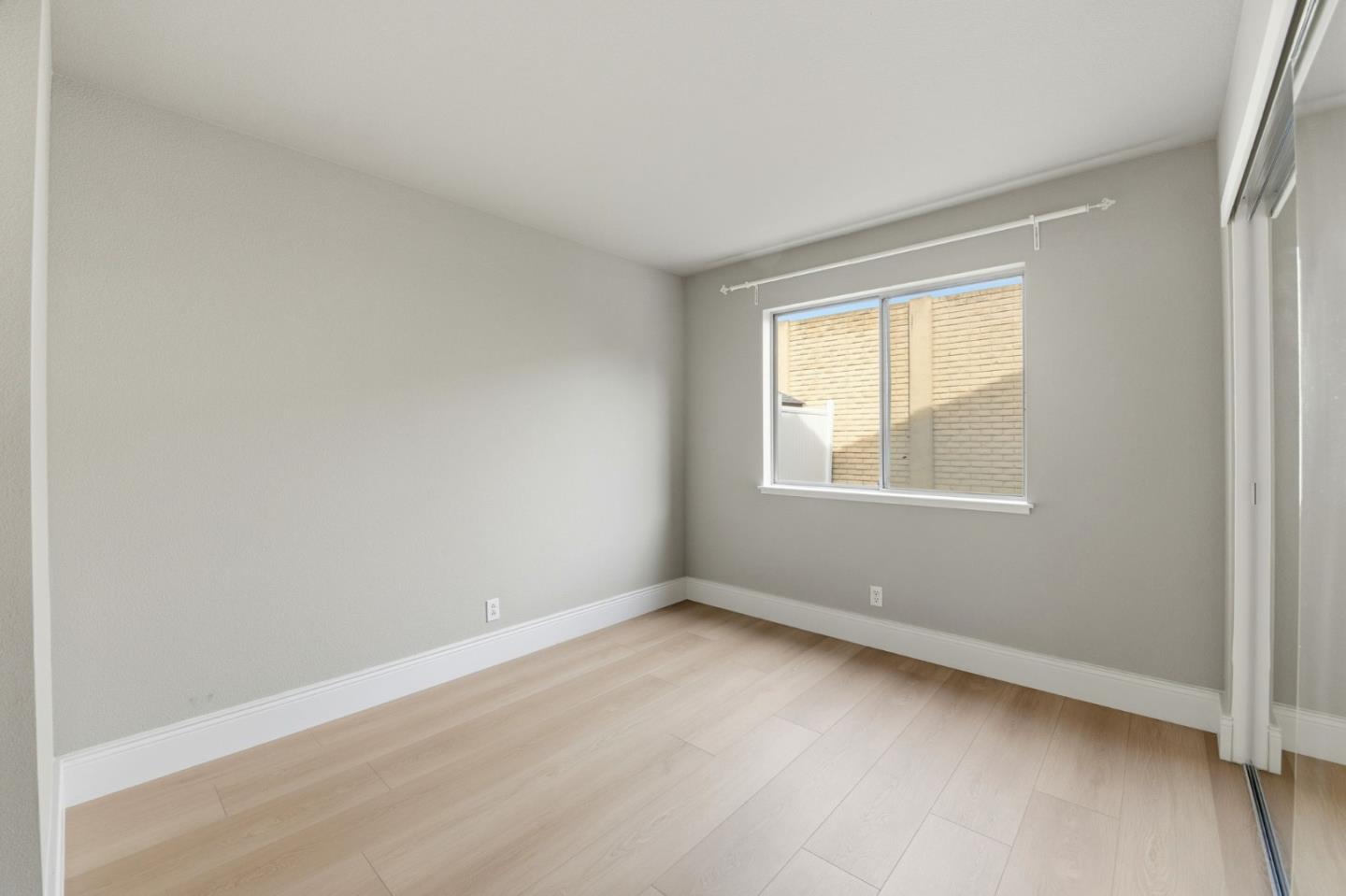 Detail Gallery Image 15 of 42 For 29026 Hillview St, Hayward,  CA 94544 - 4 Beds | 3 Baths