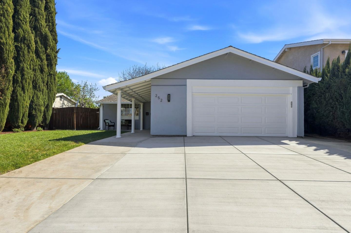 Detail Gallery Image 15 of 16 For 252 Vineyard Dr, San Jose,  CA 95119 - 4 Beds | 2 Baths