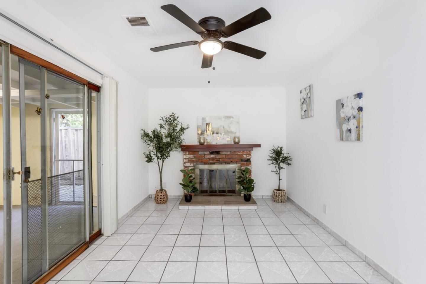 Detail Gallery Image 16 of 46 For 4461 Lullaby, San Jose,  CA 95111 - 3 Beds | 2 Baths