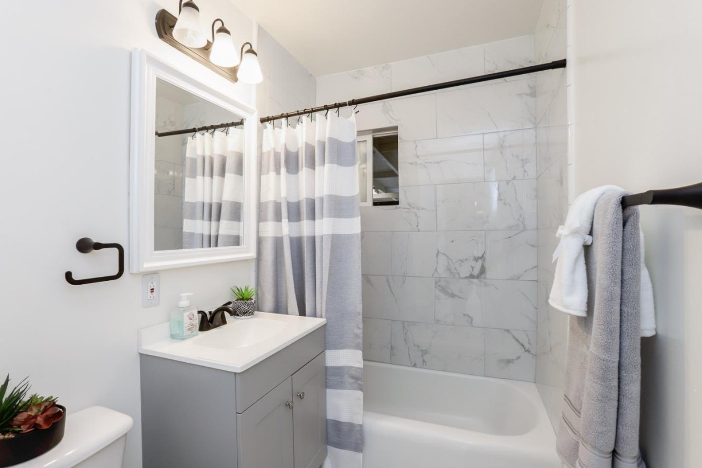 Detail Gallery Image 20 of 46 For 4461 Lullaby, San Jose,  CA 95111 - 3 Beds | 2 Baths
