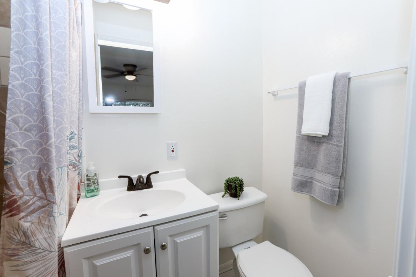 Detail Gallery Image 22 of 46 For 4461 Lullaby, San Jose,  CA 95111 - 3 Beds | 2 Baths