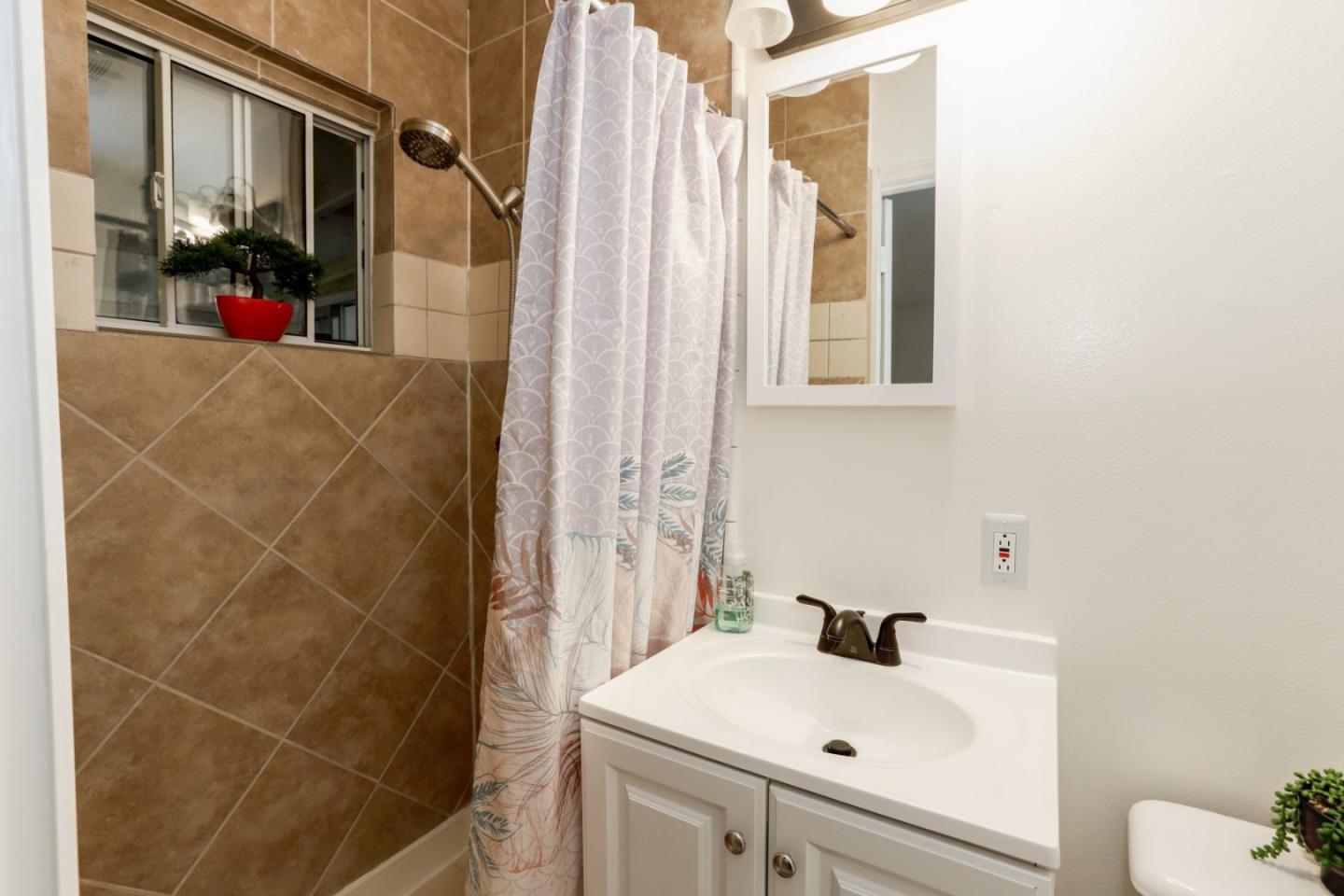 Detail Gallery Image 32 of 46 For 4461 Lullaby, San Jose,  CA 95111 - 3 Beds | 2 Baths