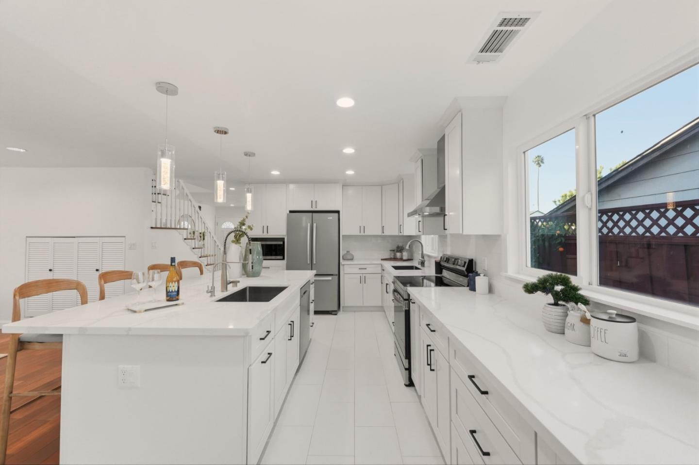 Detail Gallery Image 12 of 57 For 3104 San Andreas Dr, Union City,  CA 94587 - 4 Beds | 3/1 Baths